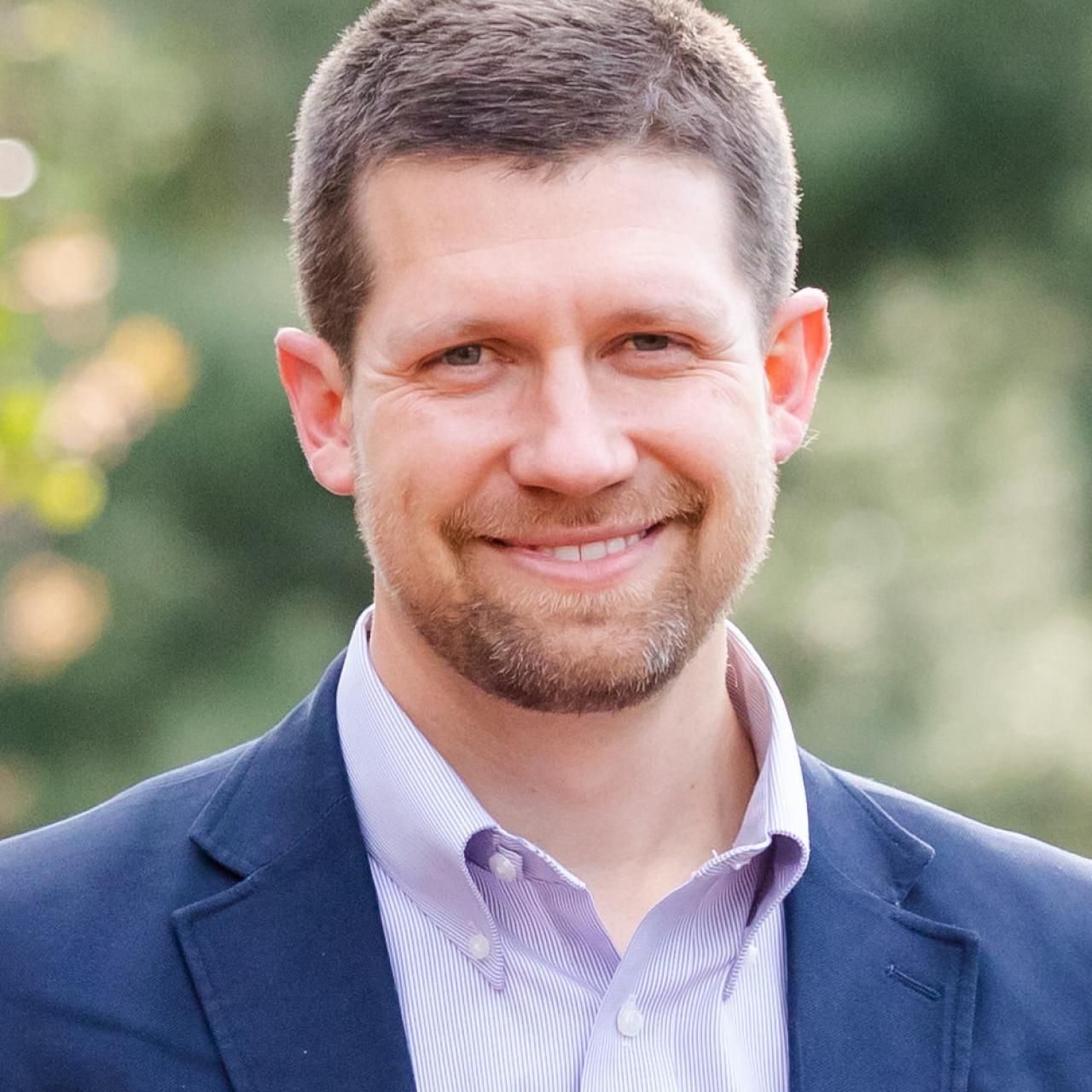 Headshot of Dr. Robert Baker