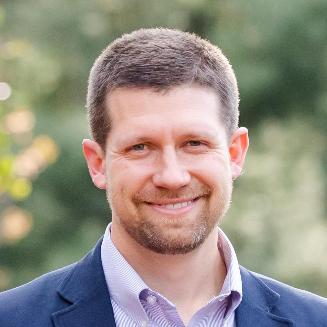 Headshot of Dr. Robert Baker