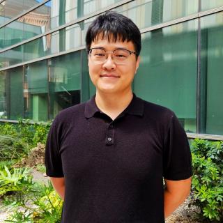 Headshot of Joohyung Park